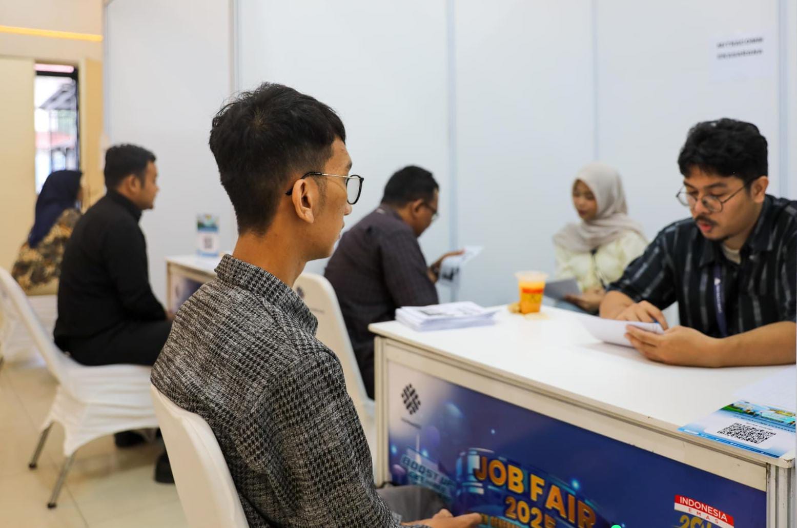 Job Fair 2025 Hari Kedua Diserbu Pencari Kerja, Walk-In Interview Jadi Primadona