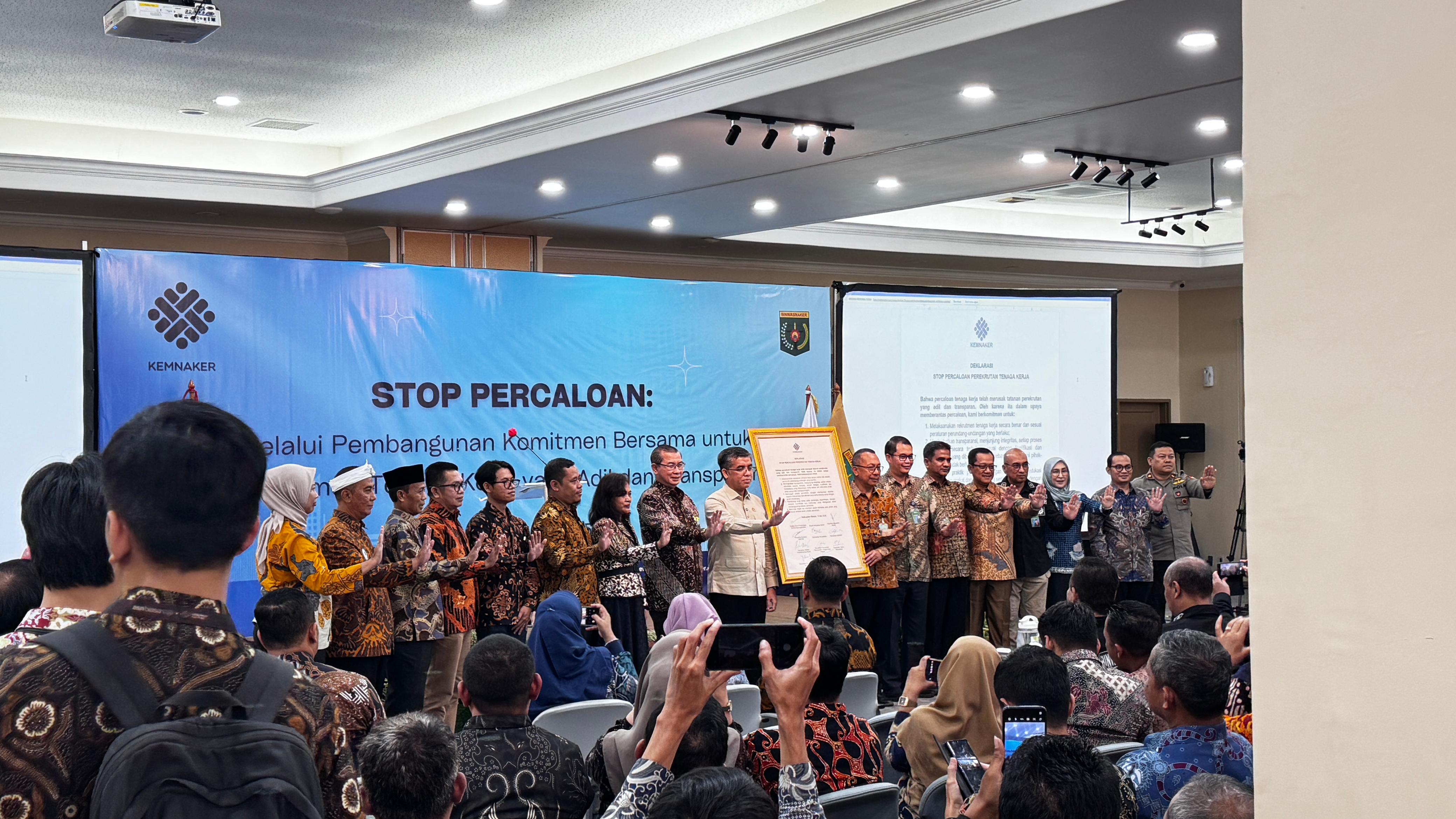 STOP PERCALOAN! Kemnaker Tegaskan Komitmen Bersama untuk Rekrutmen Tenaga Kerja yang Adil dan Transparan